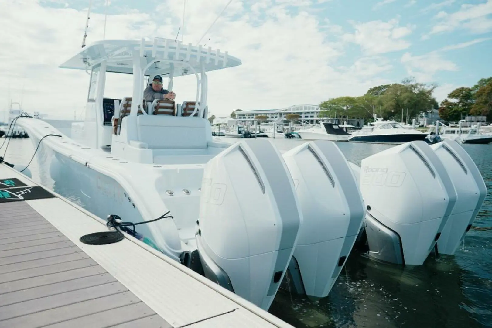 Thumbnail von Costa 34SV Solid State