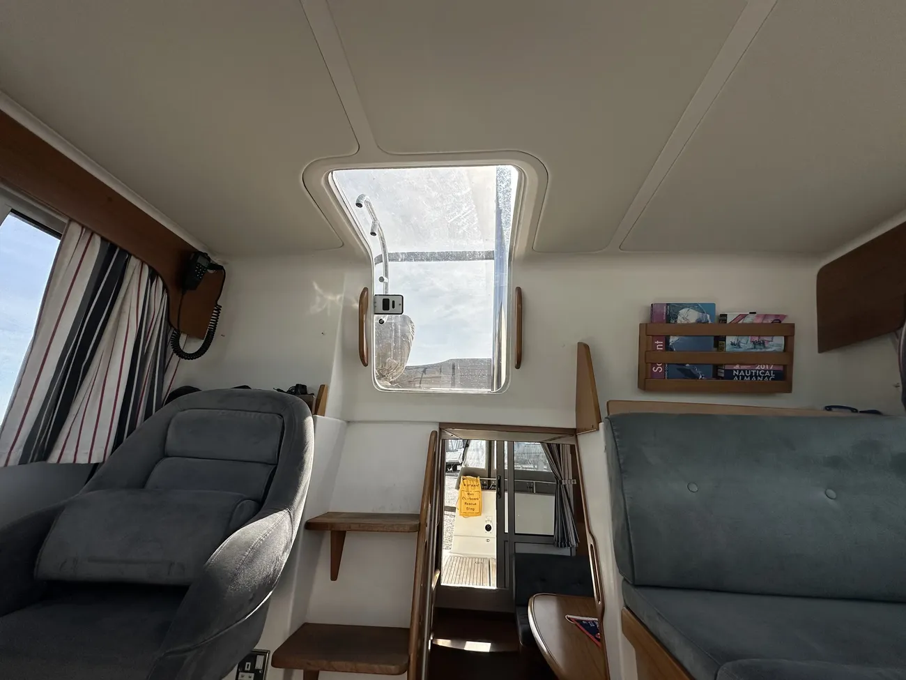 Thumbnail von Nimbus 380 Commander