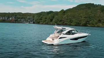 Thumbnail von Galeon 335 HTS