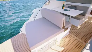 Thumbnail von Galeon 335 HTS