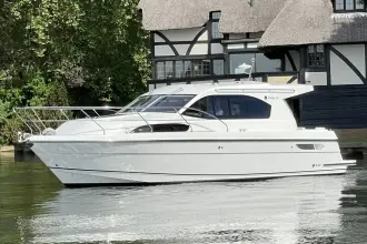 Thumbnail von Haines 32 Sedan Name to be retained by vendor