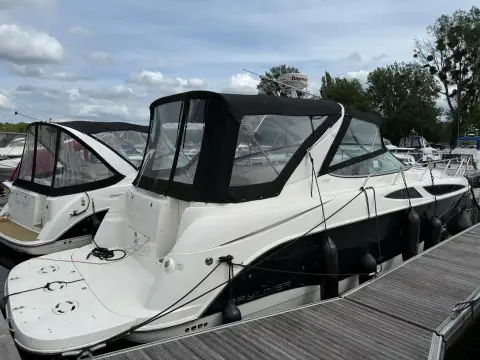 Bayliner 335 Cruiser Firefly