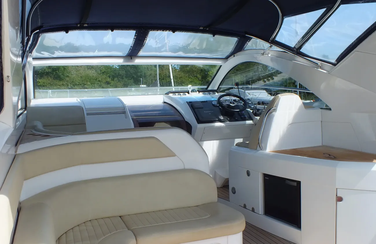 Thumbnail von Fairline Targa 38