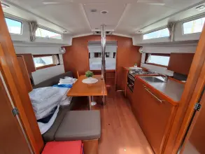 Thumbnail von Beneteau Oceanis 38.1