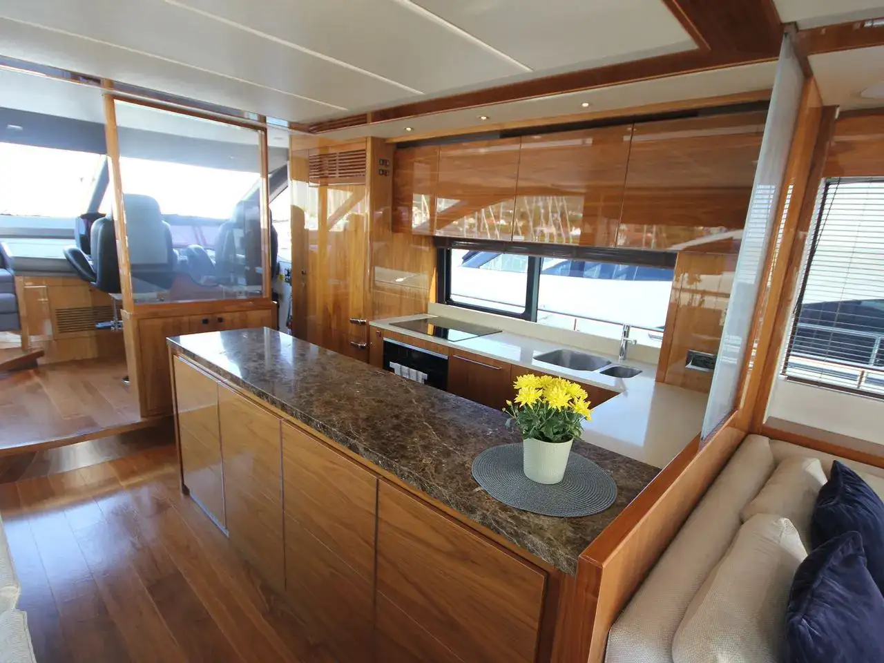 Thumbnail von Sunseeker 76 Yacht TOP LEVEL