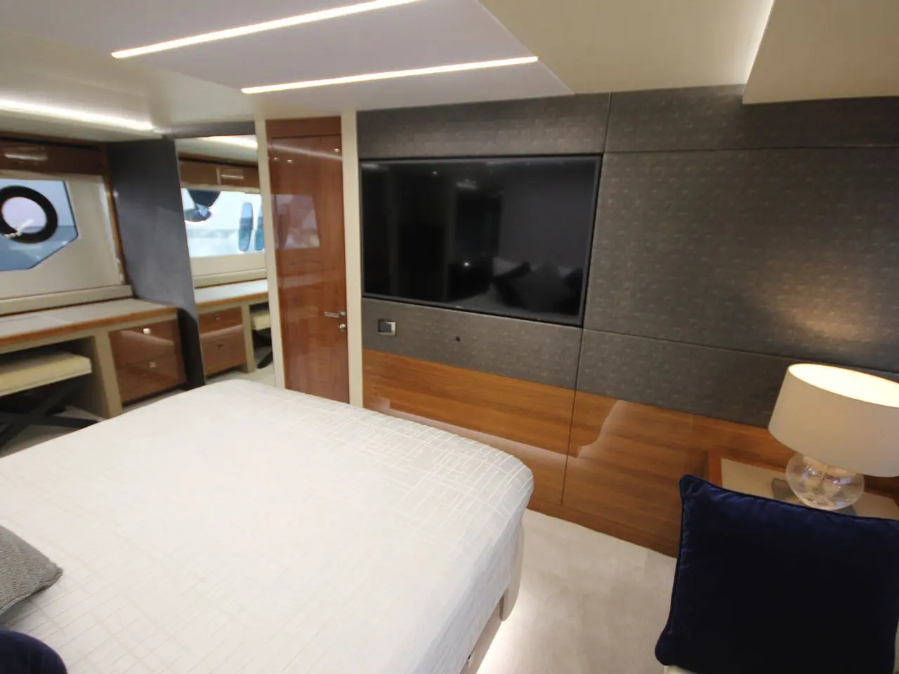 Thumbnail von Sunseeker 76 Yacht TOP LEVEL
