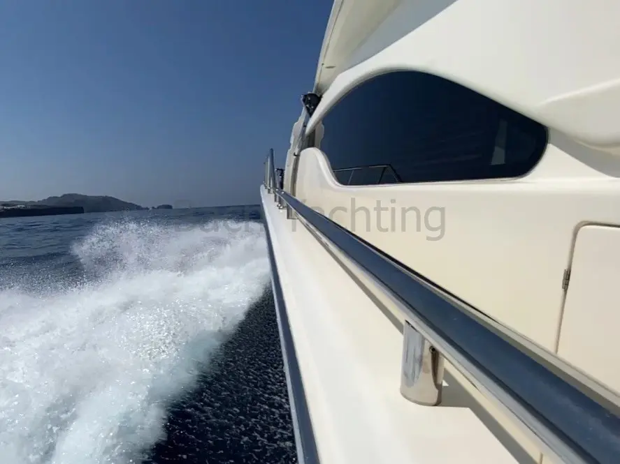 Thumbnail von Ferretti Yachts 68