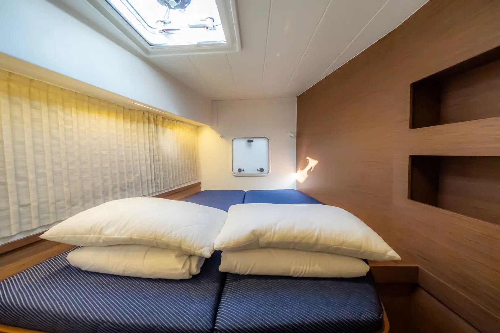 Thumbnail von Lagoon 42