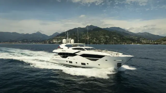 Sunseeker 116 Yacht MERCY OCEANS