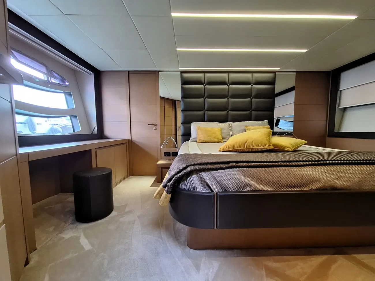 Thumbnail von Pershing 74