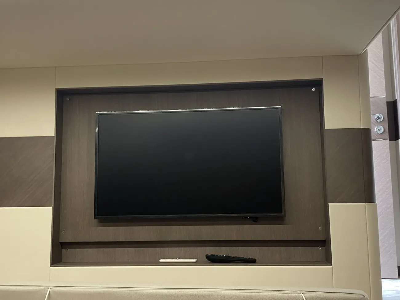 Thumbnail von Galeon 440 FLY