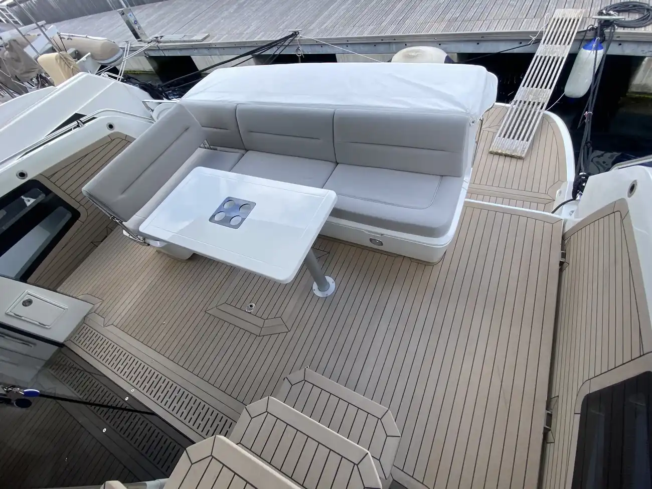 Thumbnail von Galeon 440 FLY