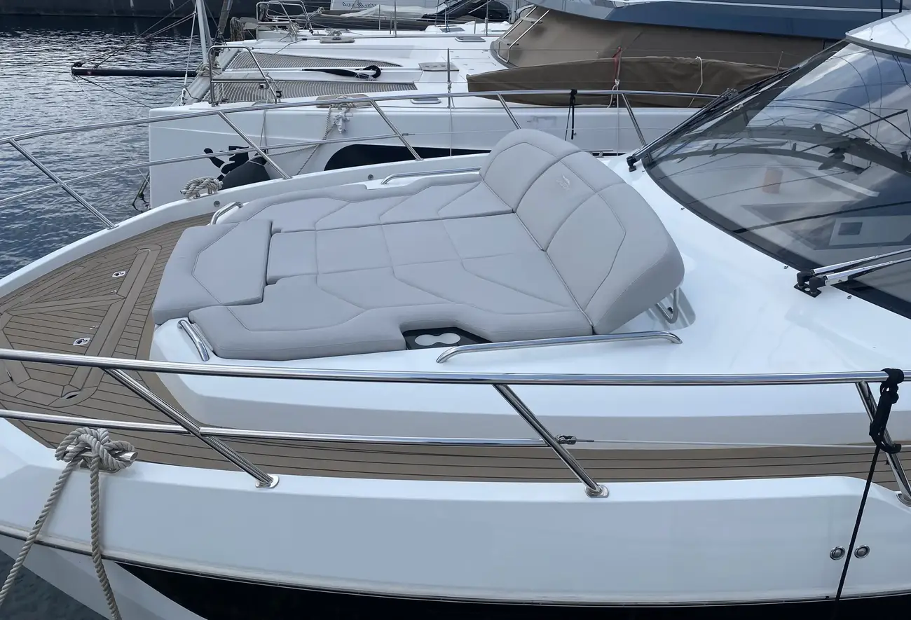 Thumbnail von Galeon 440 FLY