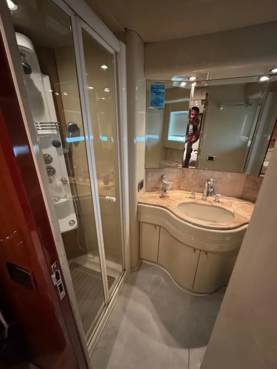 Thumbnail von Azimut 85