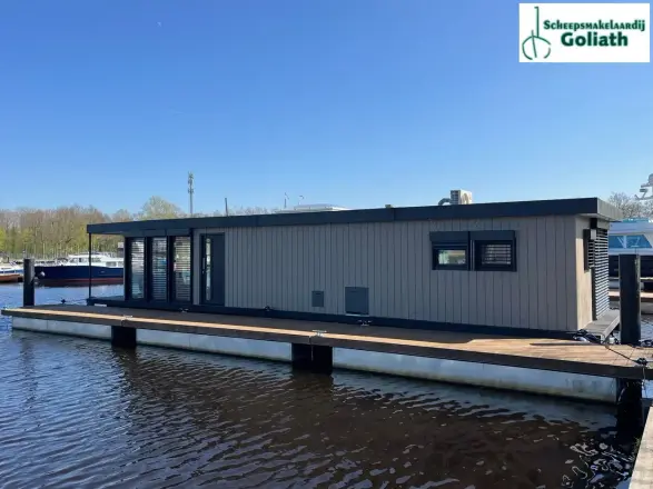 Dock 25 Houseboat Kölle II