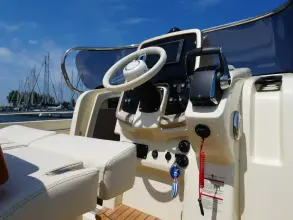 Thumbnail von Invictus 270 CX