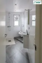 Thumbnail von Grey Floating House Houseboat