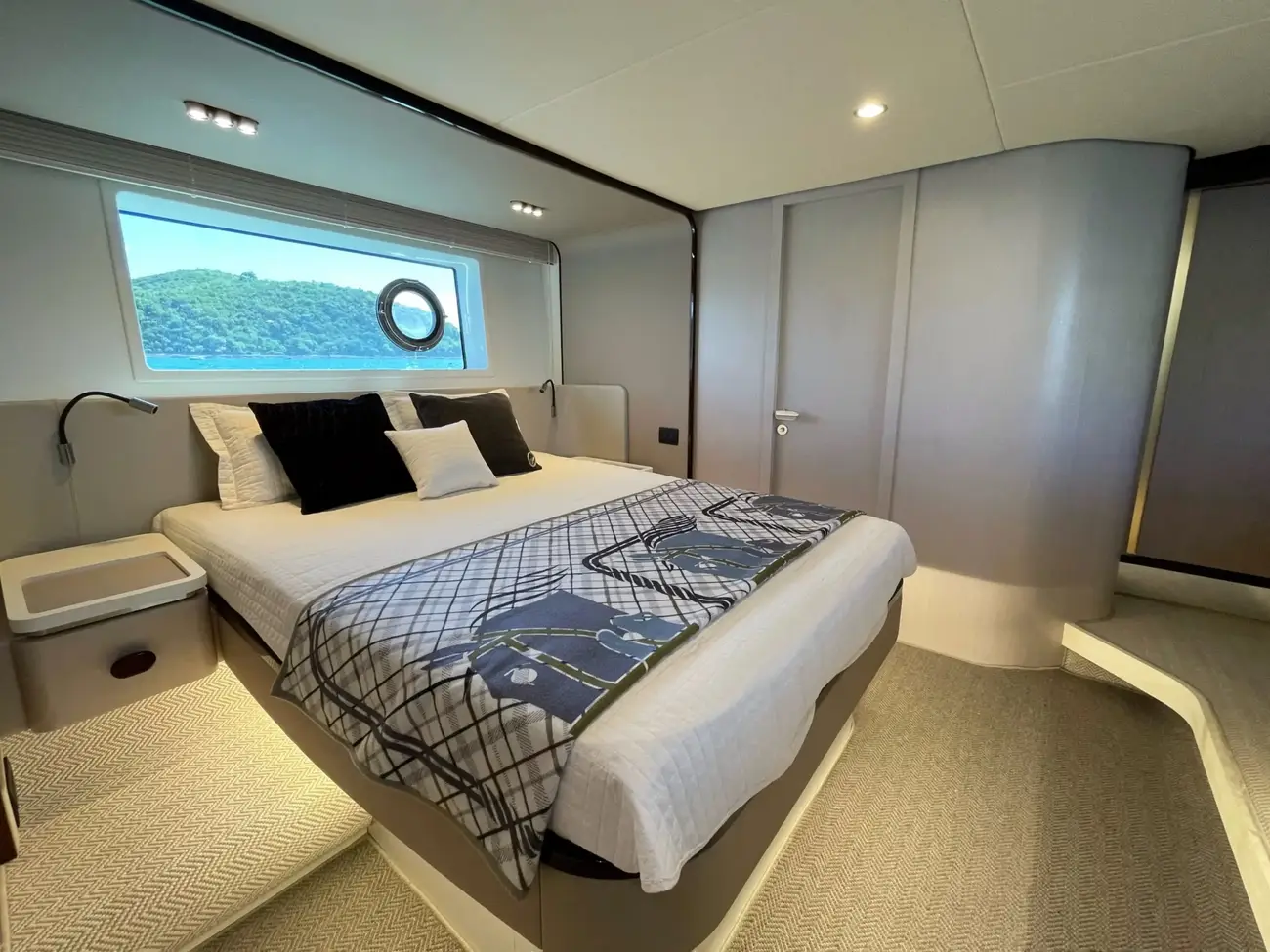 Thumbnail von Azimut 60 Mare