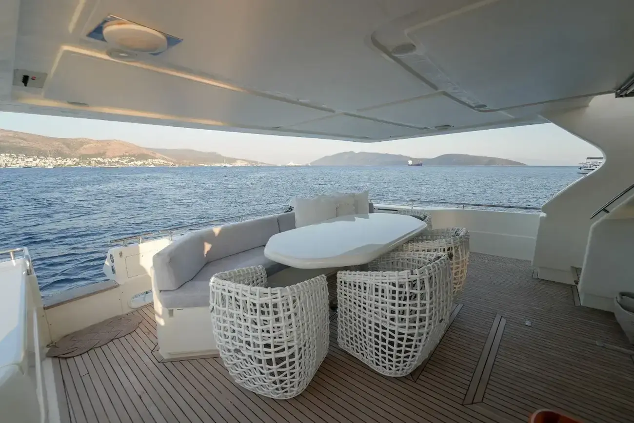 Thumbnail von Ferretti Yachts 80 Hanan