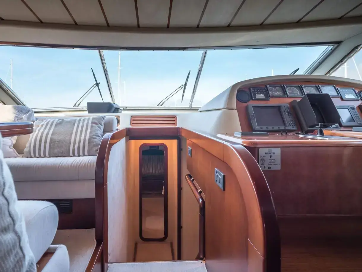 Thumbnail von Ferretti Yachts 80 Hanan