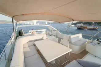 Thumbnail von Ferretti Yachts 80 Hanan