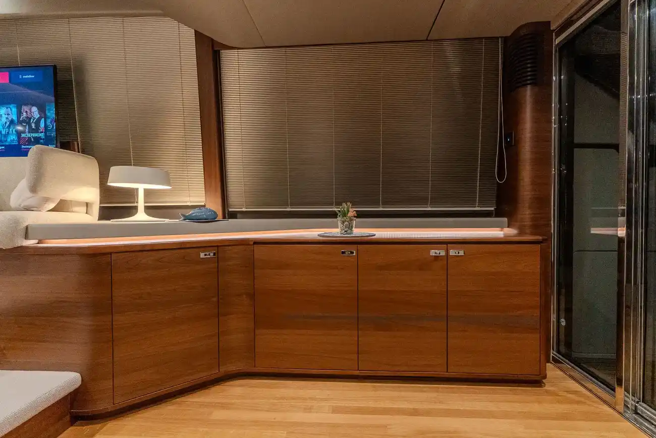 Thumbnail von Princess F55