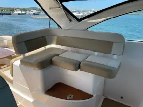Thumbnail von Tiara Yachts 3100 Coronet