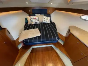 Thumbnail von Tiara Yachts 3100 Coronet