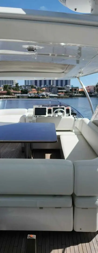 Thumbnail von Azimut 70