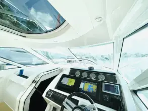 Thumbnail von Sea Ray 450 Sundancer