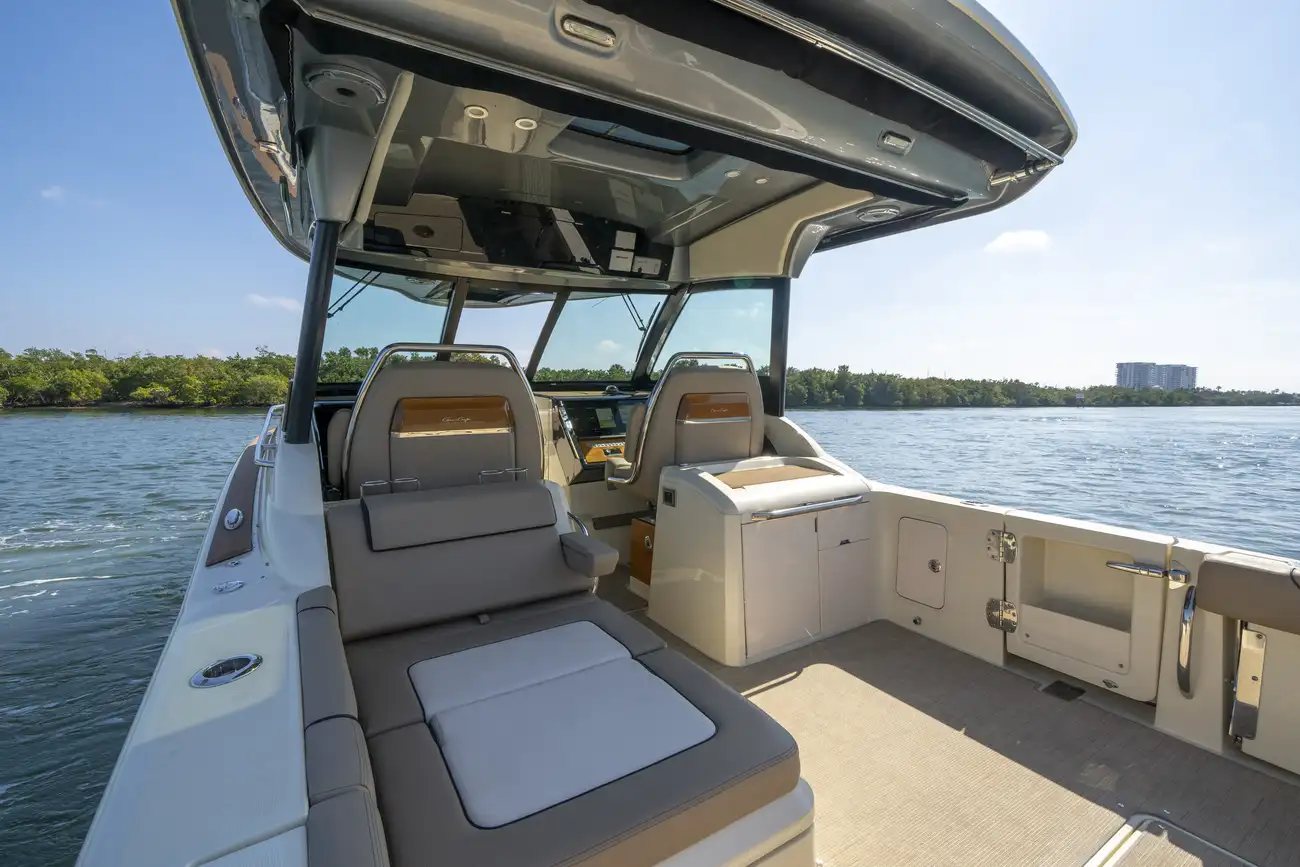 Thumbnail von Chris Craft 35 Launch Gt