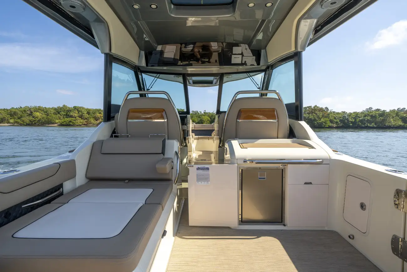 Thumbnail von Chris Craft 35 Launch Gt