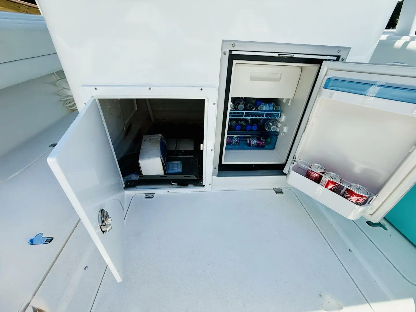 Thumbnail von Intrepid 377 WA