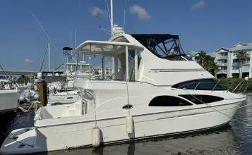 Thumbnail von Carver 41 Cockpit Motor Yacht New Beginnings