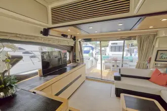 Thumbnail von Azimut 64 Flybridge Neena