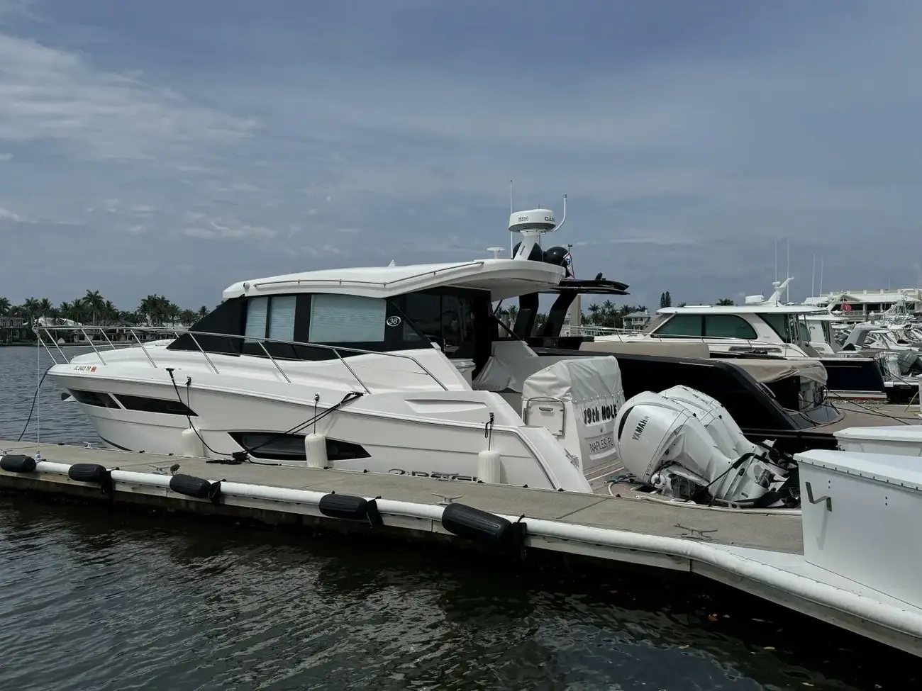 Thumbnail von Regal 38 XO 19TH HOLE