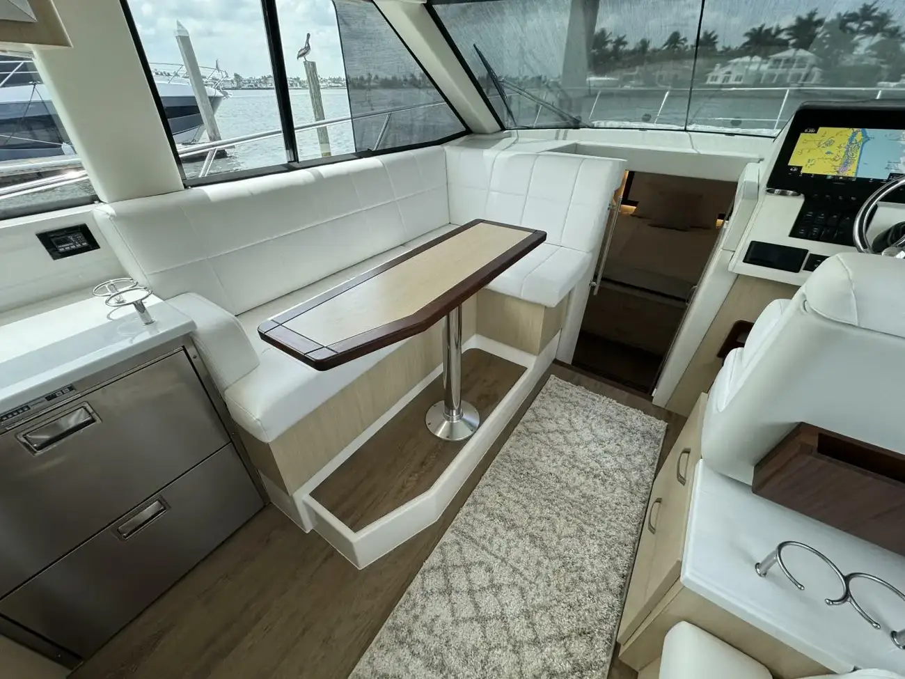 Thumbnail von Regal 38 XO 19TH HOLE