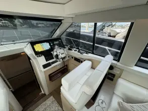 Thumbnail von Regal 38 XO 19TH HOLE