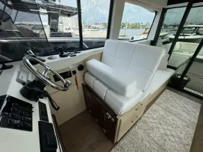 Thumbnail von Regal 38 XO 19TH HOLE