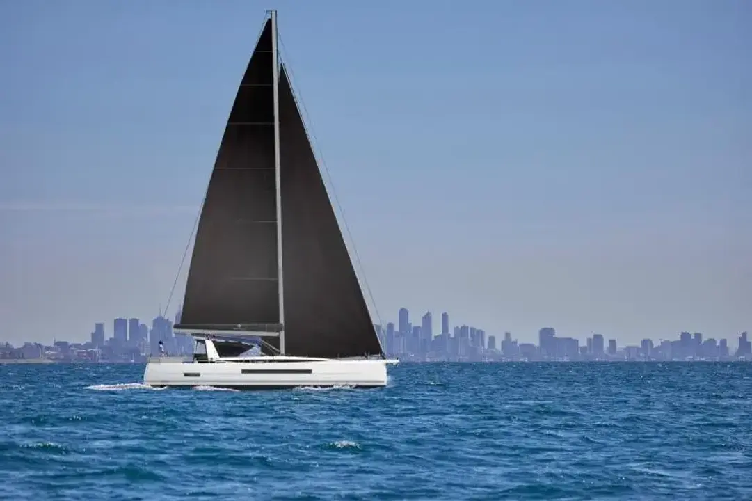 Jeanneau Yachts 55