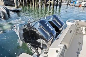 Thumbnail von Boston Whaler 365 Conquest