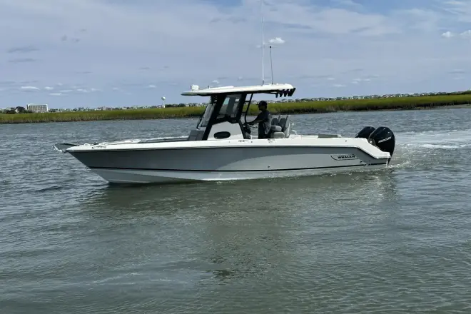 Boston Whaler 250 Outrage