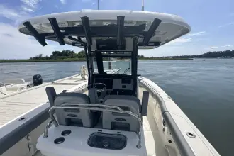 Thumbnail von Boston Whaler 250 Outrage