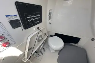 Thumbnail von Boston Whaler 250 Outrage