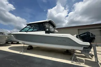 Thumbnail von Boston Whaler 330 Vantage