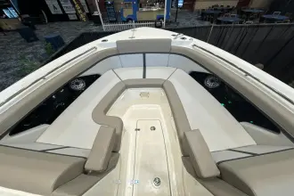 Thumbnail von Boston Whaler 330 Vantage
