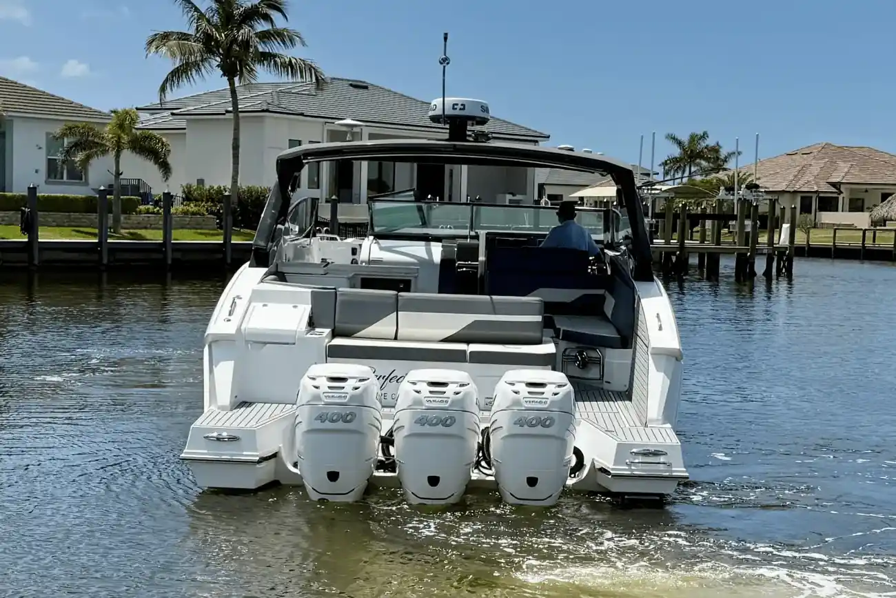 Thumbnail von Cruisers Yachts 38 GLS