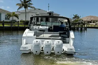 Thumbnail von Cruisers Yachts 38 GLS