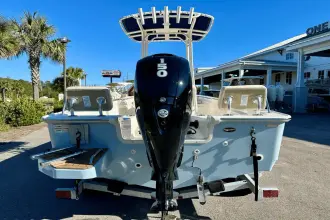 Thumbnail von Boston Whaler 190 Montauk