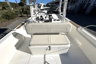 Thumbnail von Boston Whaler 190 Montauk